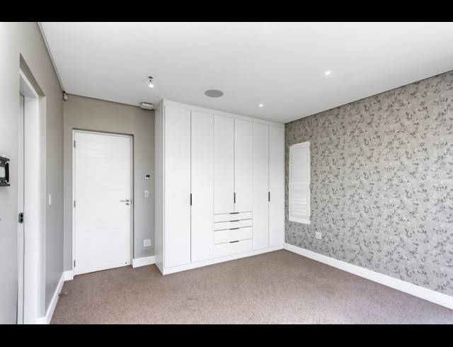 4 BEDROOM CLUSTER FOR SALE IN MORNINGSIDE